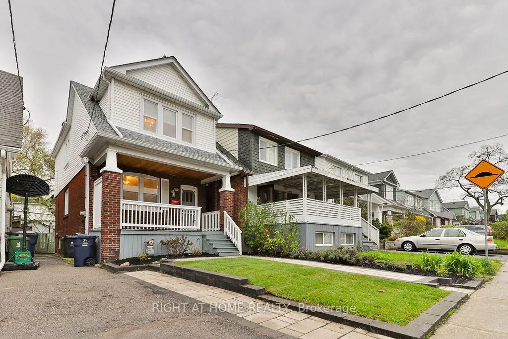 Photo 2 of 130 Springdale Boulevard, Toronto, Danforth Village-East York — HOMEH