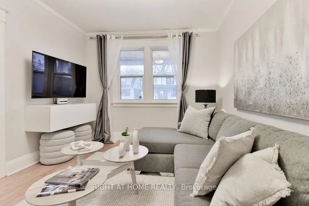 Photo 7 of 130 Springdale Boulevard, Toronto, Danforth Village-East York — HOMEH
