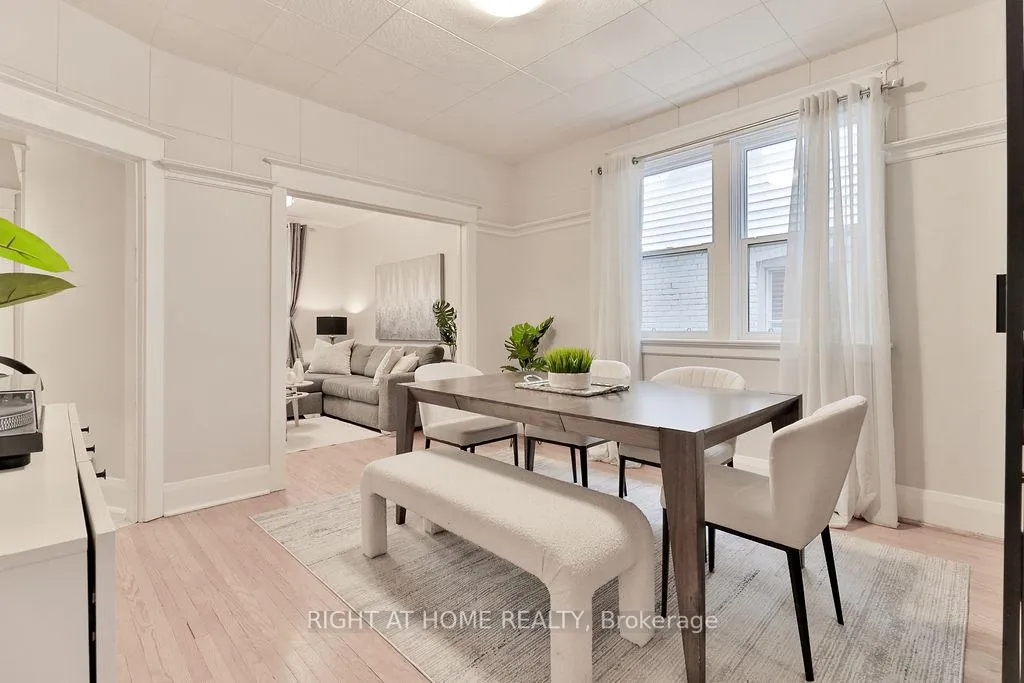 Photo 10 of 130 Springdale Boulevard, Toronto, Danforth Village-East York — HOMEH