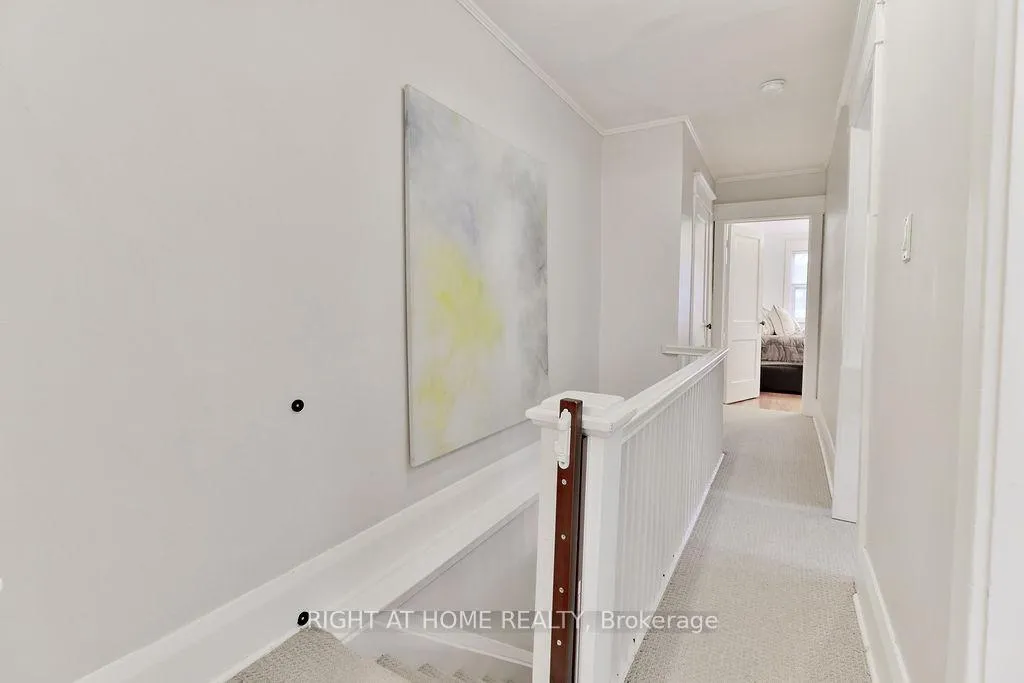 Photo 15 of 130 Springdale Boulevard, Toronto, Danforth Village-East York — HOMEH