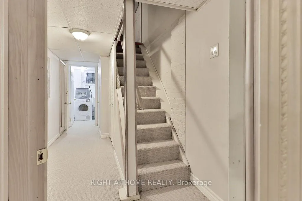 Photo 23 of 130 Springdale Boulevard, Toronto, Danforth Village-East York — HOMEH