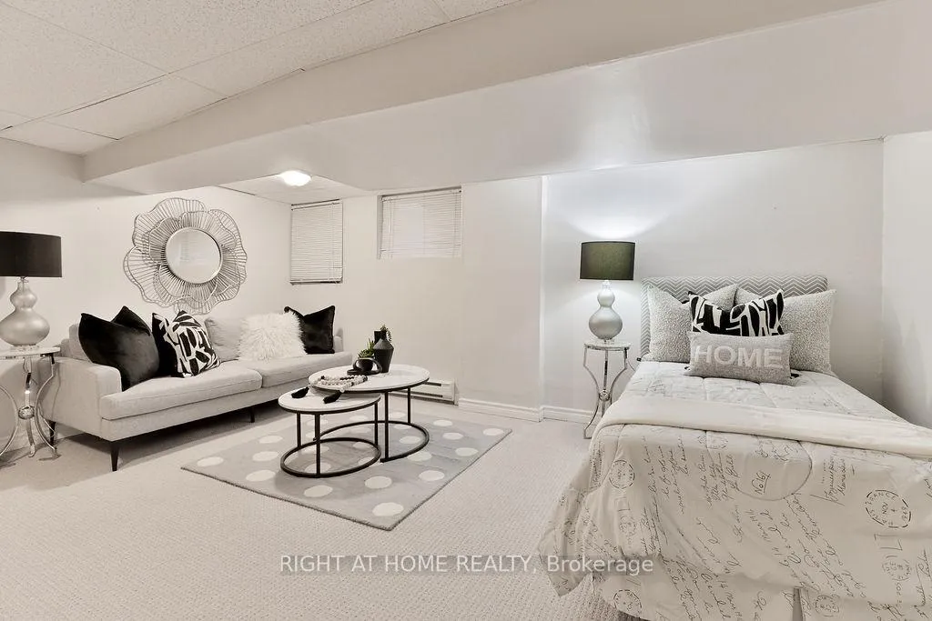 Photo 25 of 130 Springdale Boulevard, Toronto, Danforth Village-East York — HOMEH