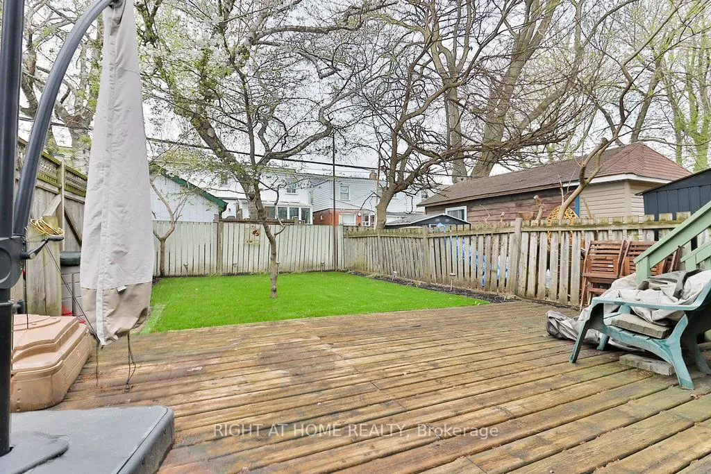 Photo 30 of 130 Springdale Boulevard, Toronto, Danforth Village-East York — HOMEH