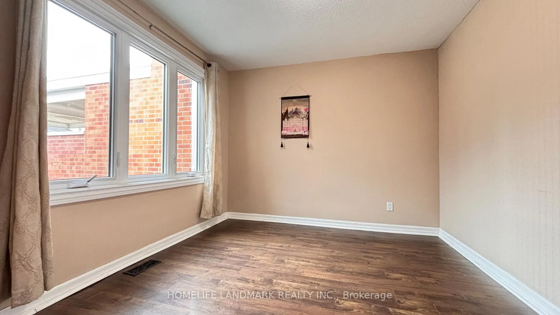 Photo 5 of Unit 2, 403 Keats Way, Waterloo — HOMEH