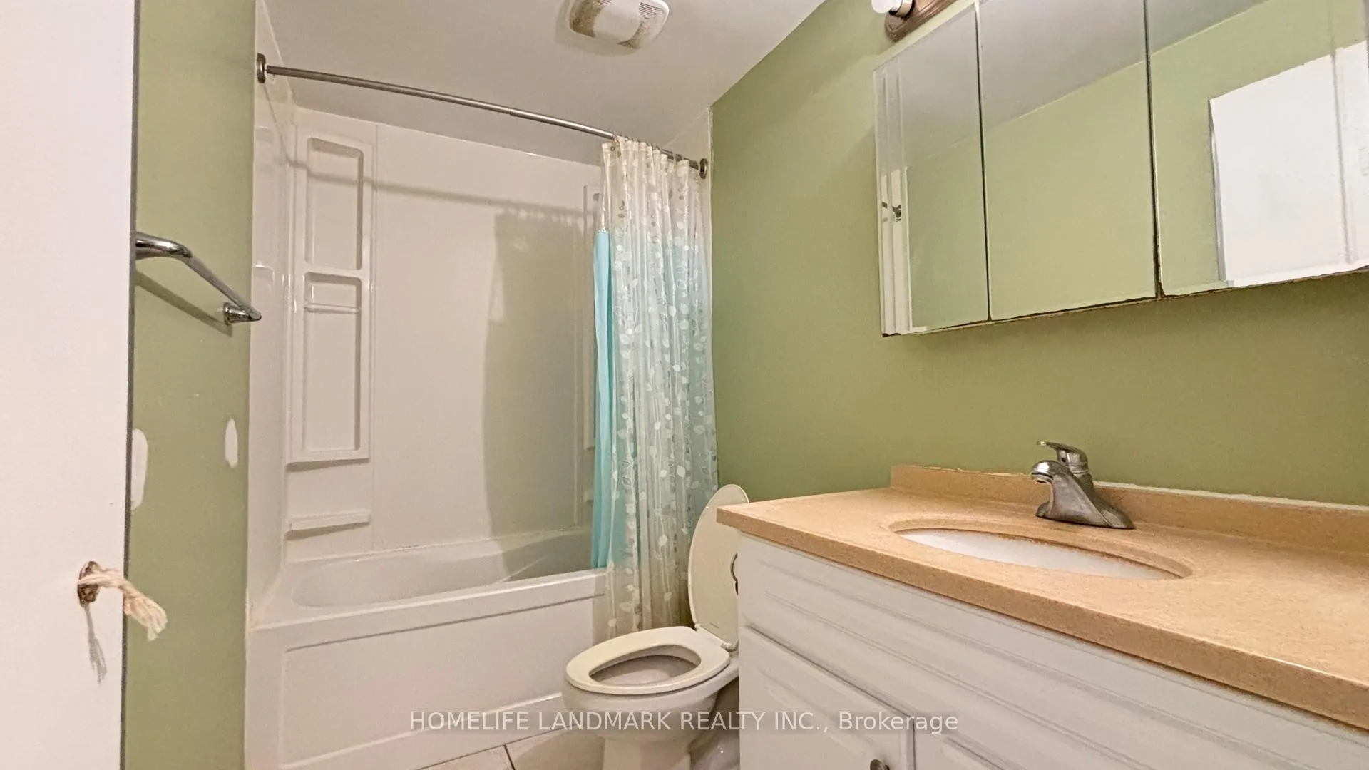 Photo 14 of Unit 2, 403 Keats Way, Waterloo — HOMEH