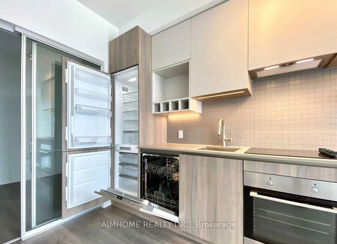 Photo 5 of Unit 4105, 950 Portage Parkway, Vaughan, Vaughan Corporate Centre — HOMEH