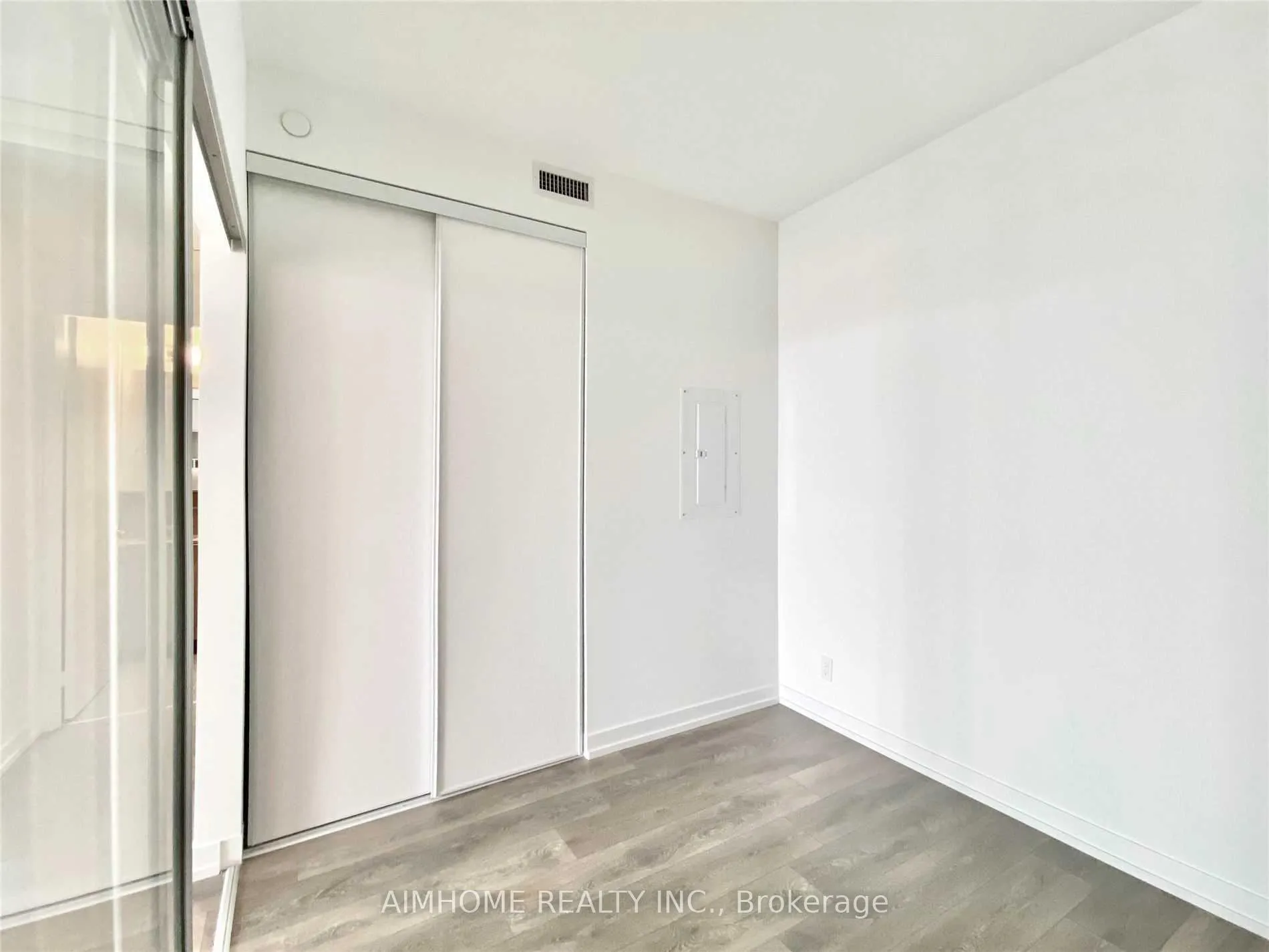 Photo 7 of Unit 4105, 950 Portage Parkway, Vaughan, Vaughan Corporate Centre — HOMEH
