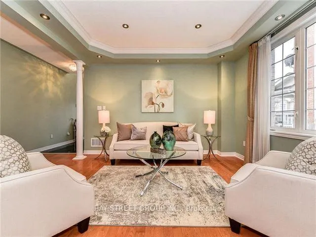 Photo 3 of 43 Larkmead Crescent, Markham, Victoria Manor-Jennings Gate — HOMEH