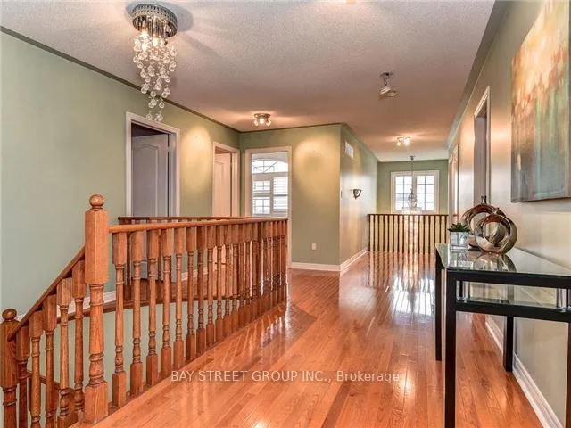 Photo 9 of 43 Larkmead Crescent, Markham, Victoria Manor-Jennings Gate — HOMEH