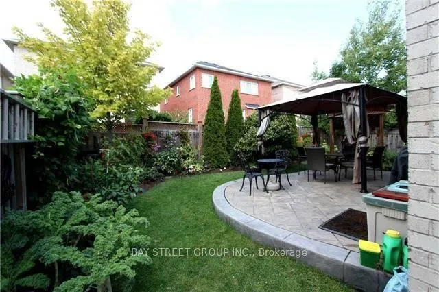 Photo 16 of 43 Larkmead Crescent, Markham, Victoria Manor-Jennings Gate — HOMEH