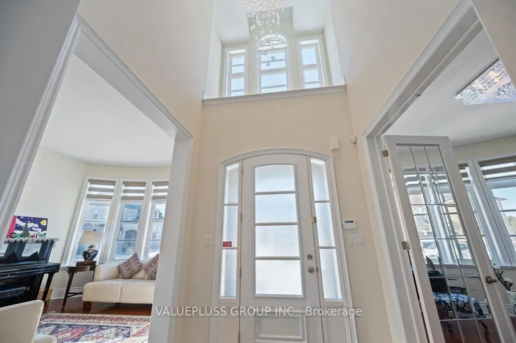 Photo 6 of 62 Silver Sterling Crescent, Vaughan, Vellore Village — HOMEH