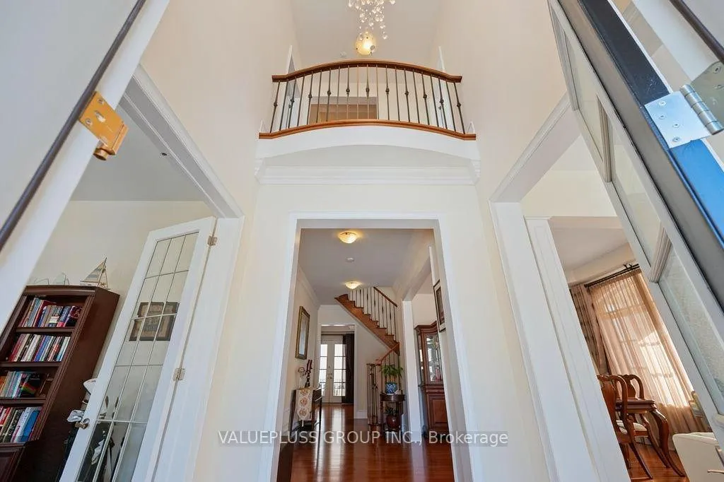 Photo 7 of 62 Silver Sterling Crescent, Vaughan, Vellore Village — HOMEH