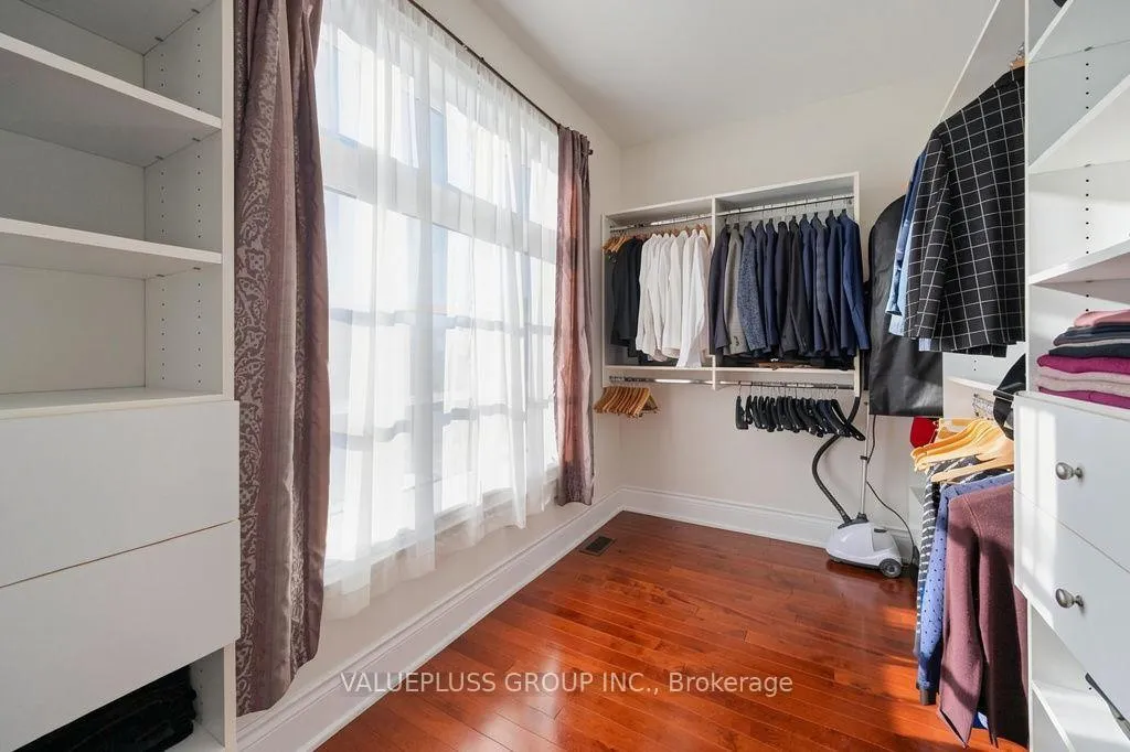 Photo 37 of 62 Silver Sterling Crescent, Vaughan, Vellore Village — HOMEH