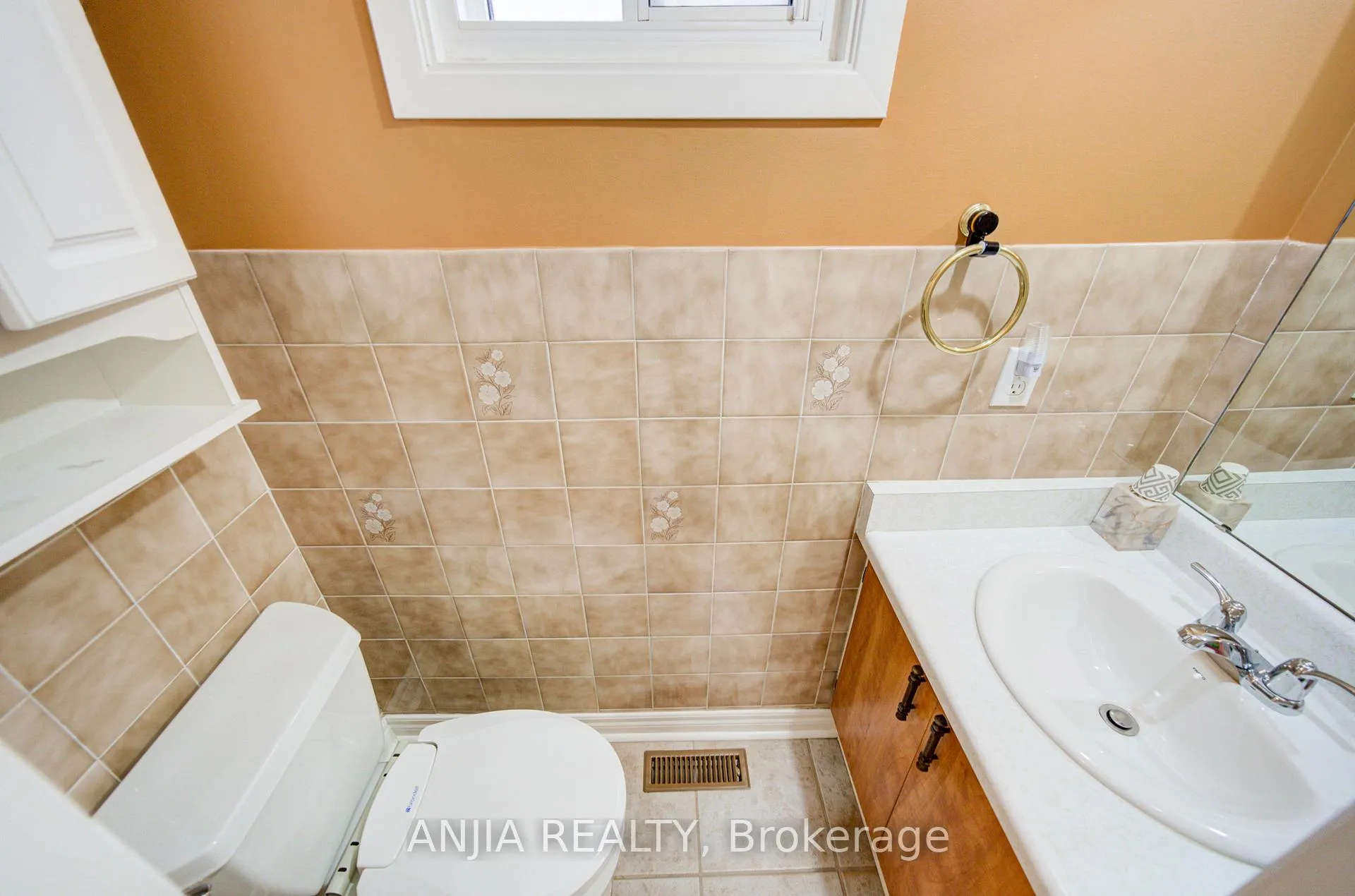 Photo 15 of 48 Upton Crescent, Markham, Milliken Mills West — HOMEH