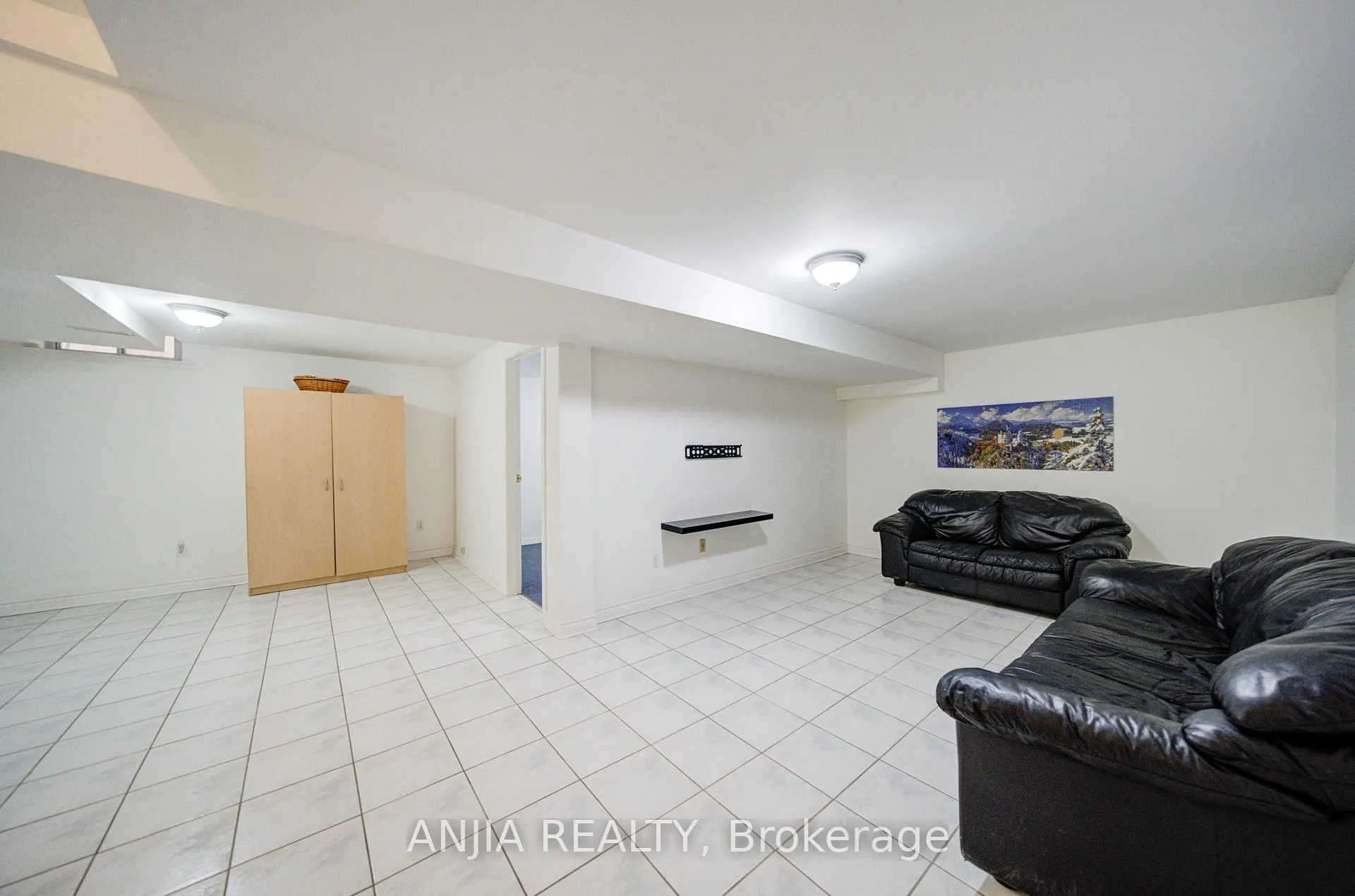 Photo 23 of 48 Upton Crescent, Markham, Milliken Mills West — HOMEH
