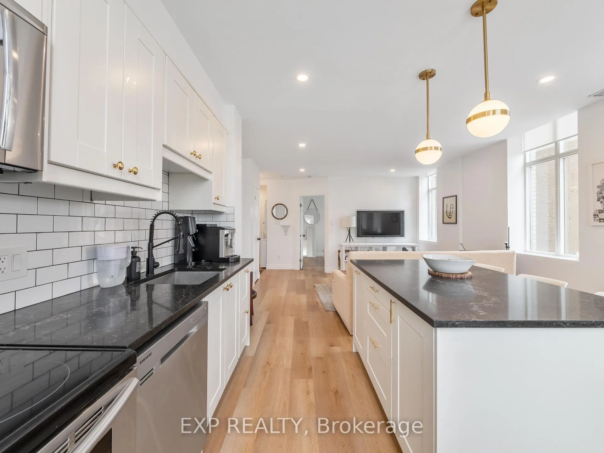 Photo 10 of Unit 805, 36 James Street S, Hamilton, Central — HOMEH