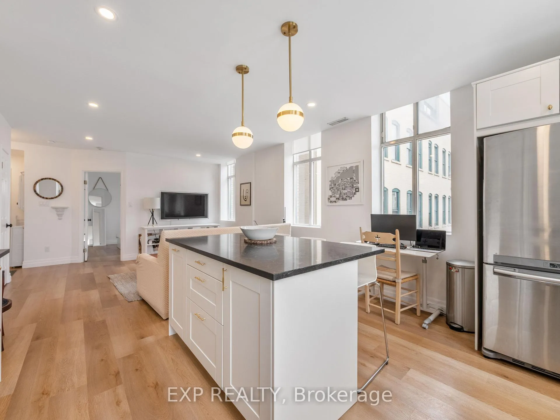 Photo 11 of Unit 805, 36 James Street S, Hamilton, Central — HOMEH