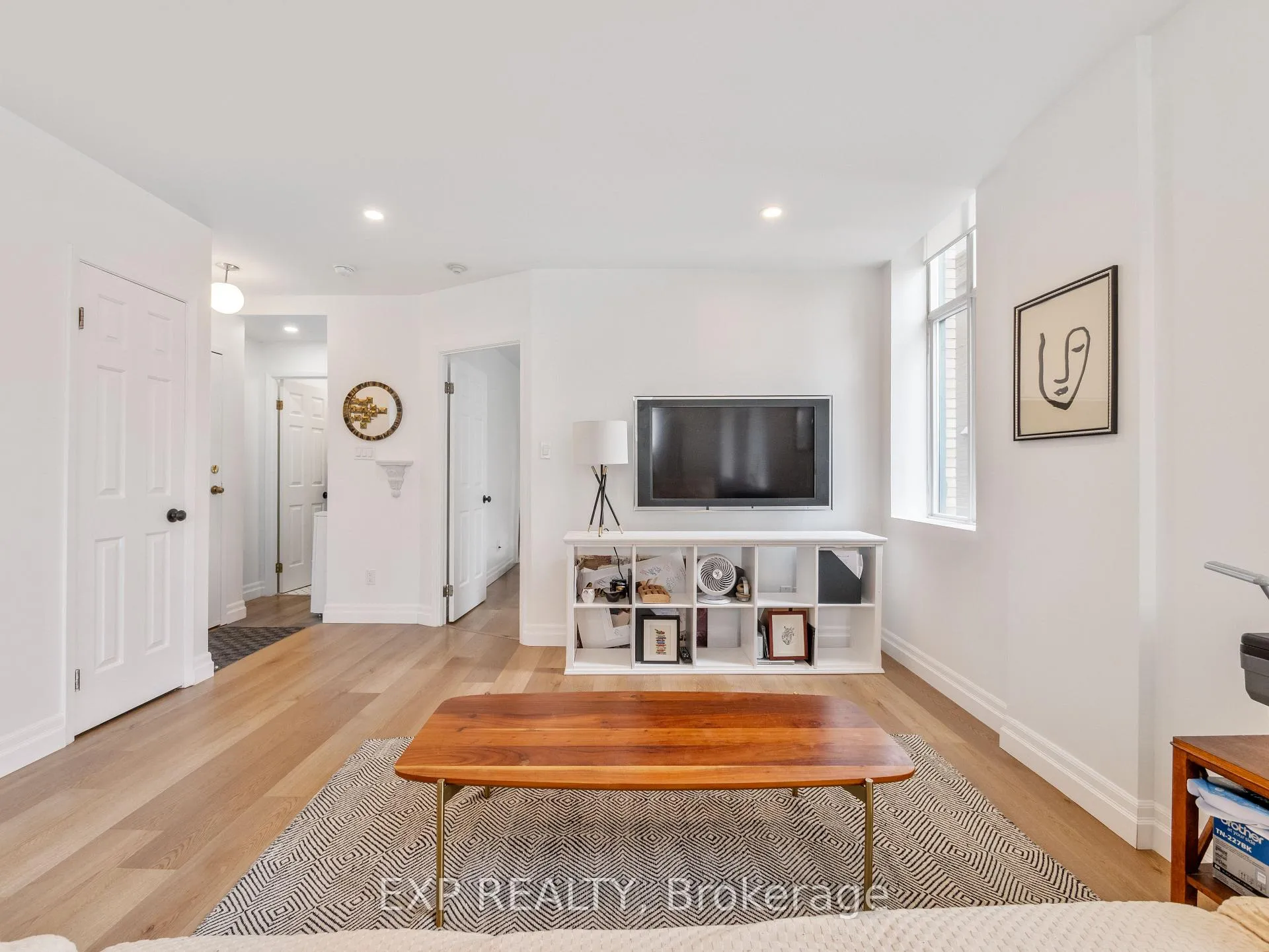 Photo 14 of Unit 805, 36 James Street S, Hamilton, Central — HOMEH