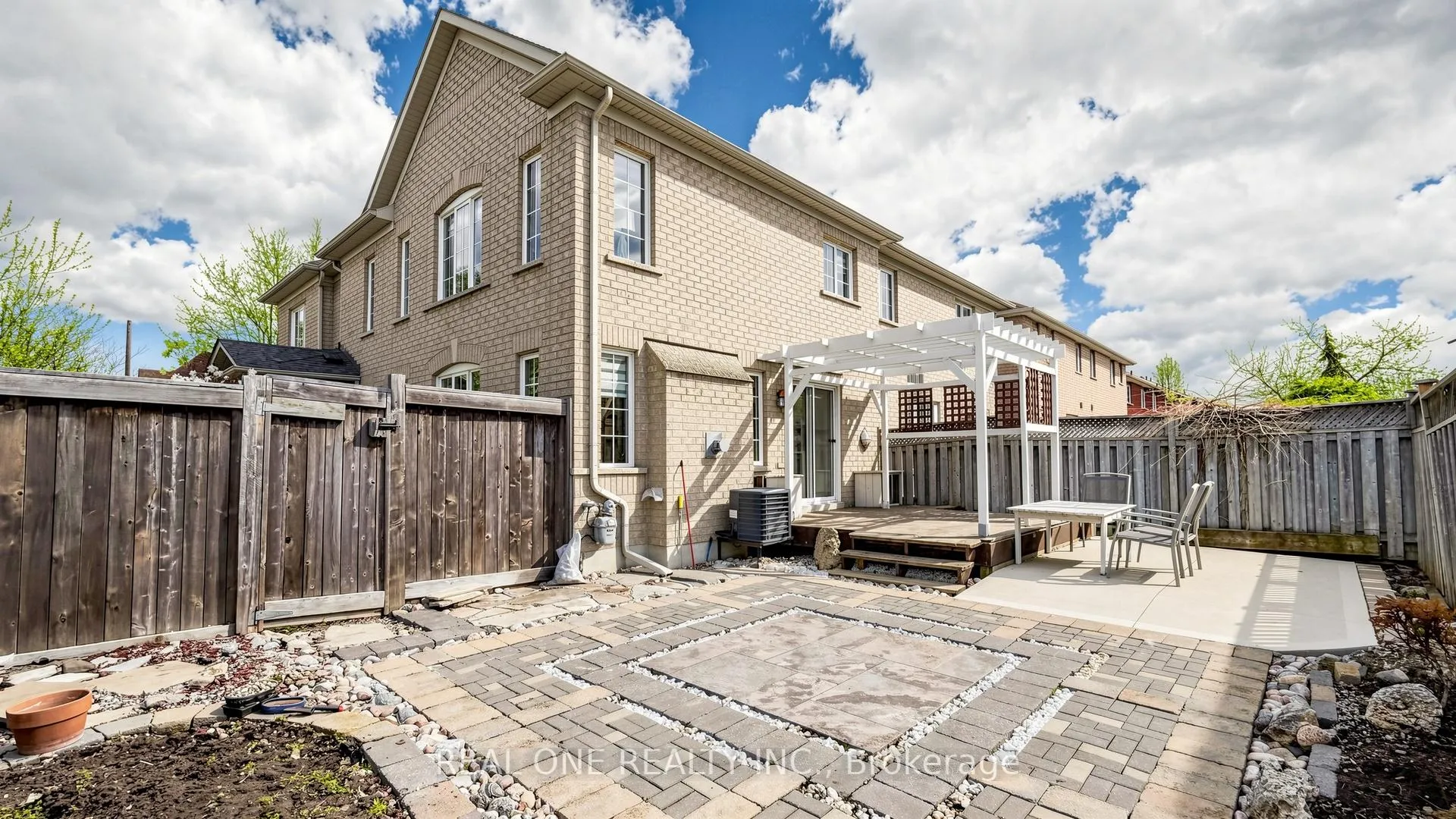 Photo 49 of 3265 Springrun Way, Mississauga, Churchill Meadows — HOMEH
