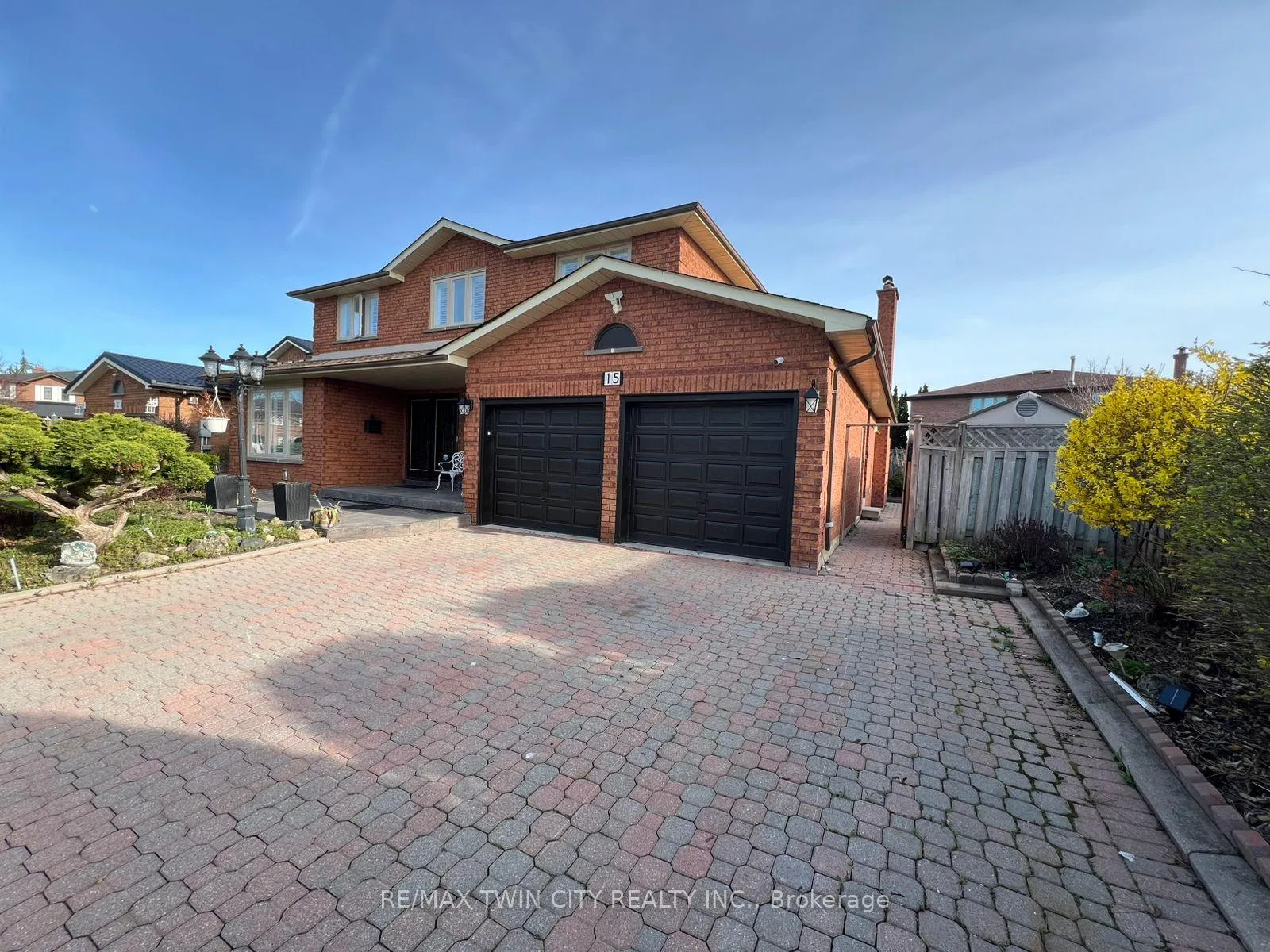 Front of 15 Ivory Court
