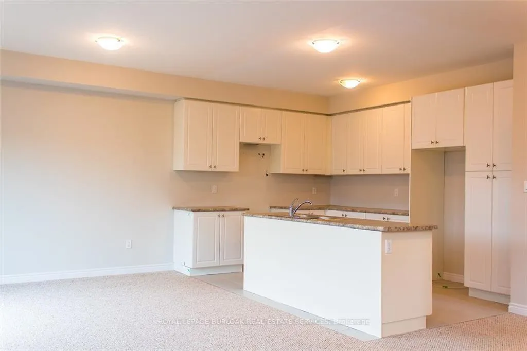 Photo 4 of 25 Pinot Crescent, Hamilton, Fruitland — HOMEH