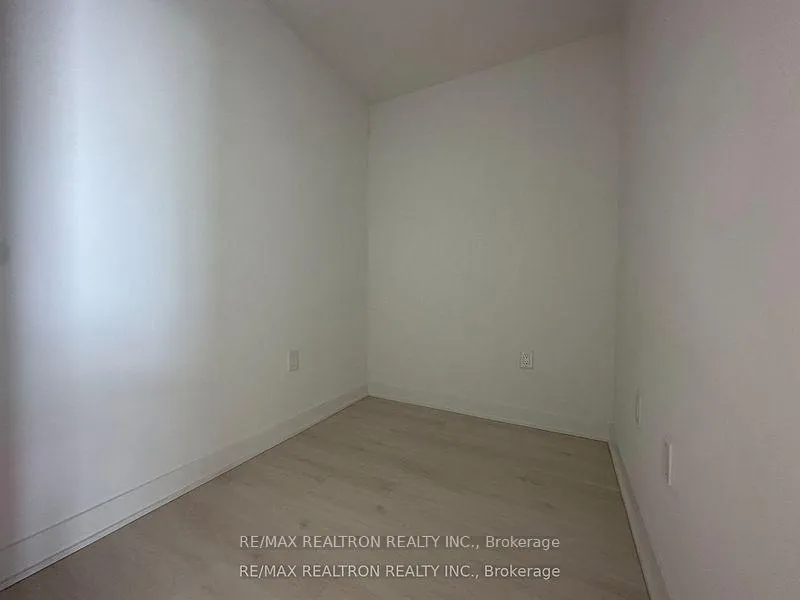Photo 10 of Unit 2107, 3900 Confederation Parkway, Mississauga, City Centre — HOMEH