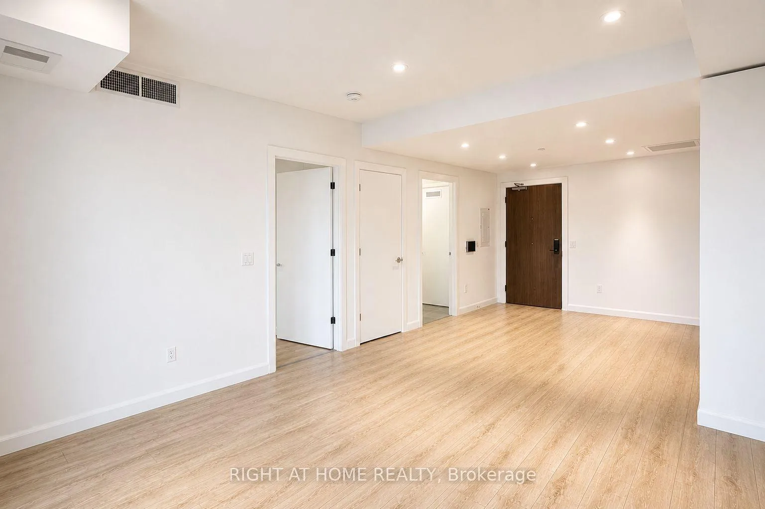 Photo 8 of Unit 101, 741 king Street W, Kitchener — HOMEH