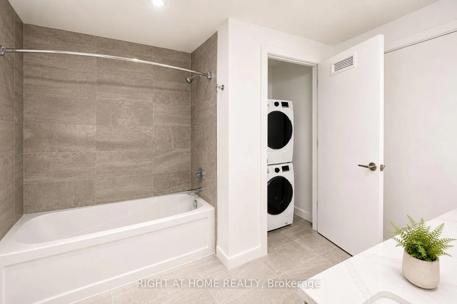 Photo 14 of Unit 101, 741 king Street W, Kitchener — HOMEH