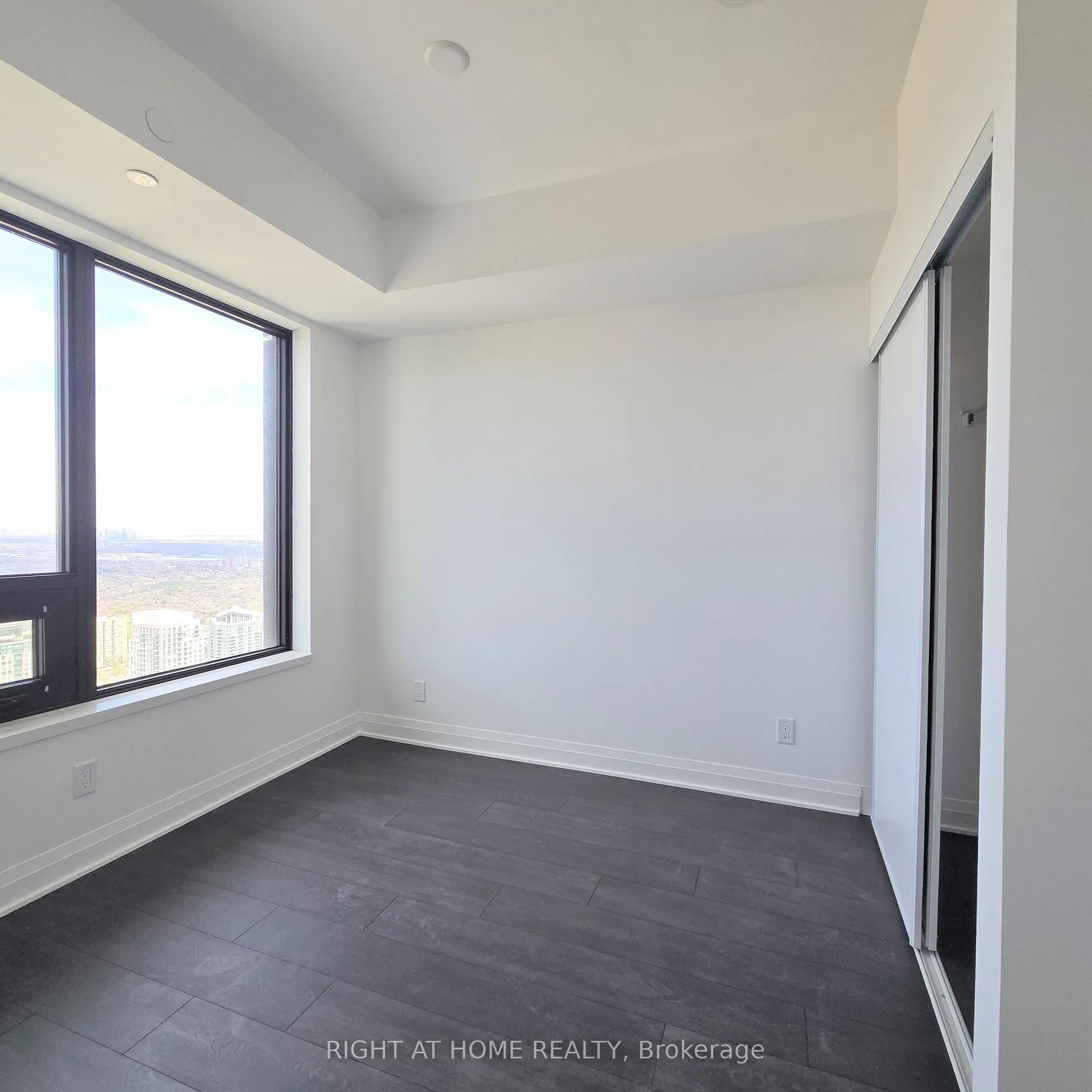 Photo 7 of Unit 5201, 4015 The Exchange, Mississauga, City Centre — HOMEH