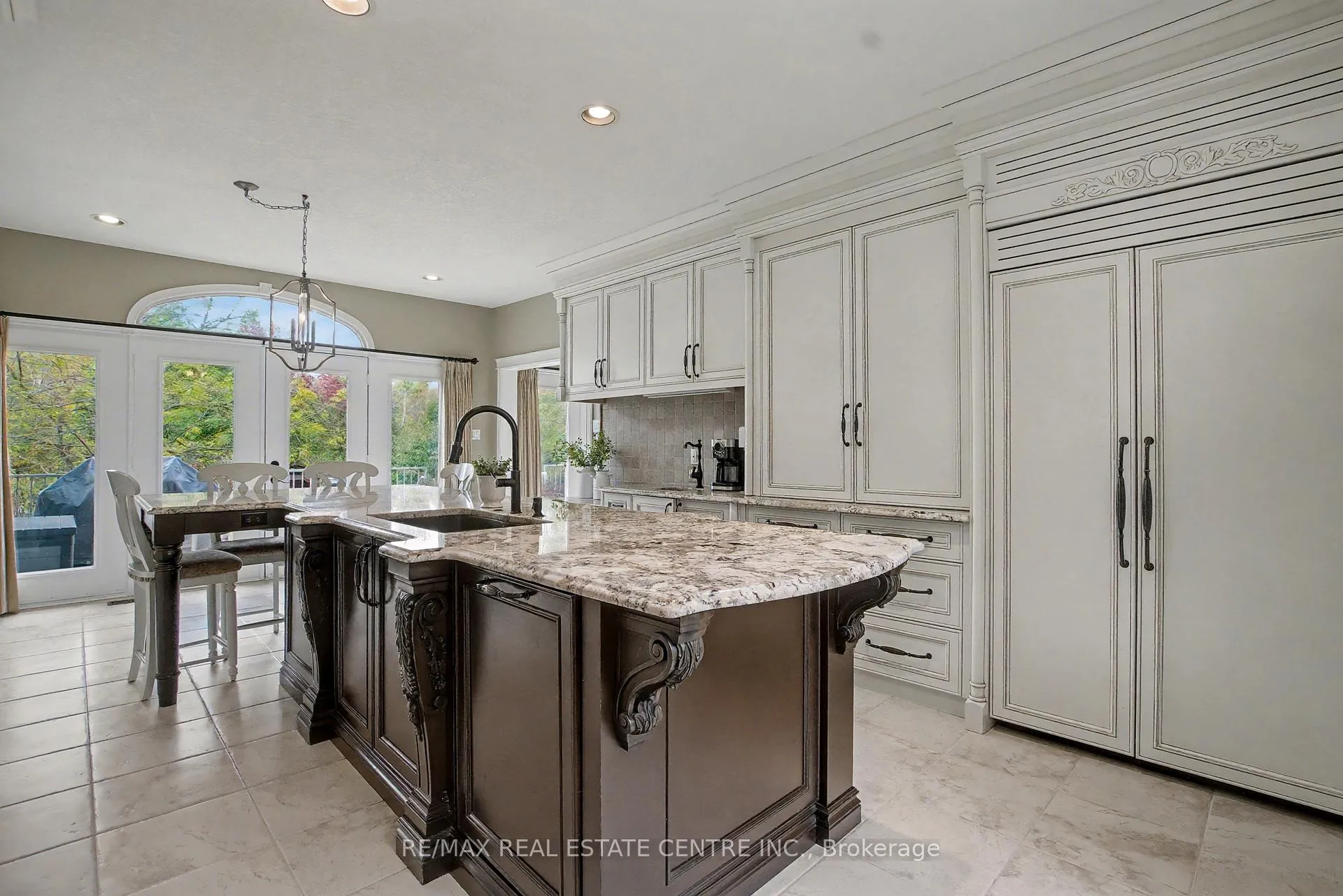 Photo 13 of 4220 Ennisclare Drive, Milton, Rural Nassagaweya — HOMEH