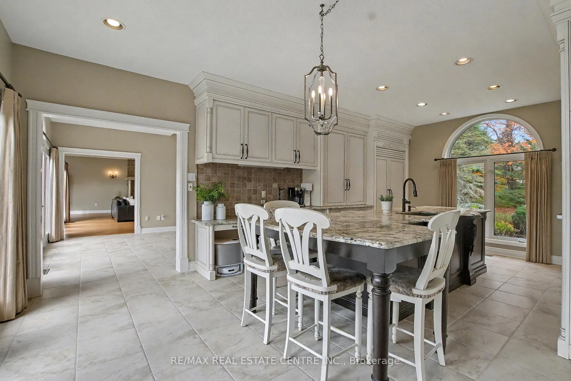 Photo 16 of 4220 Ennisclare Drive, Milton, Rural Nassagaweya — HOMEH