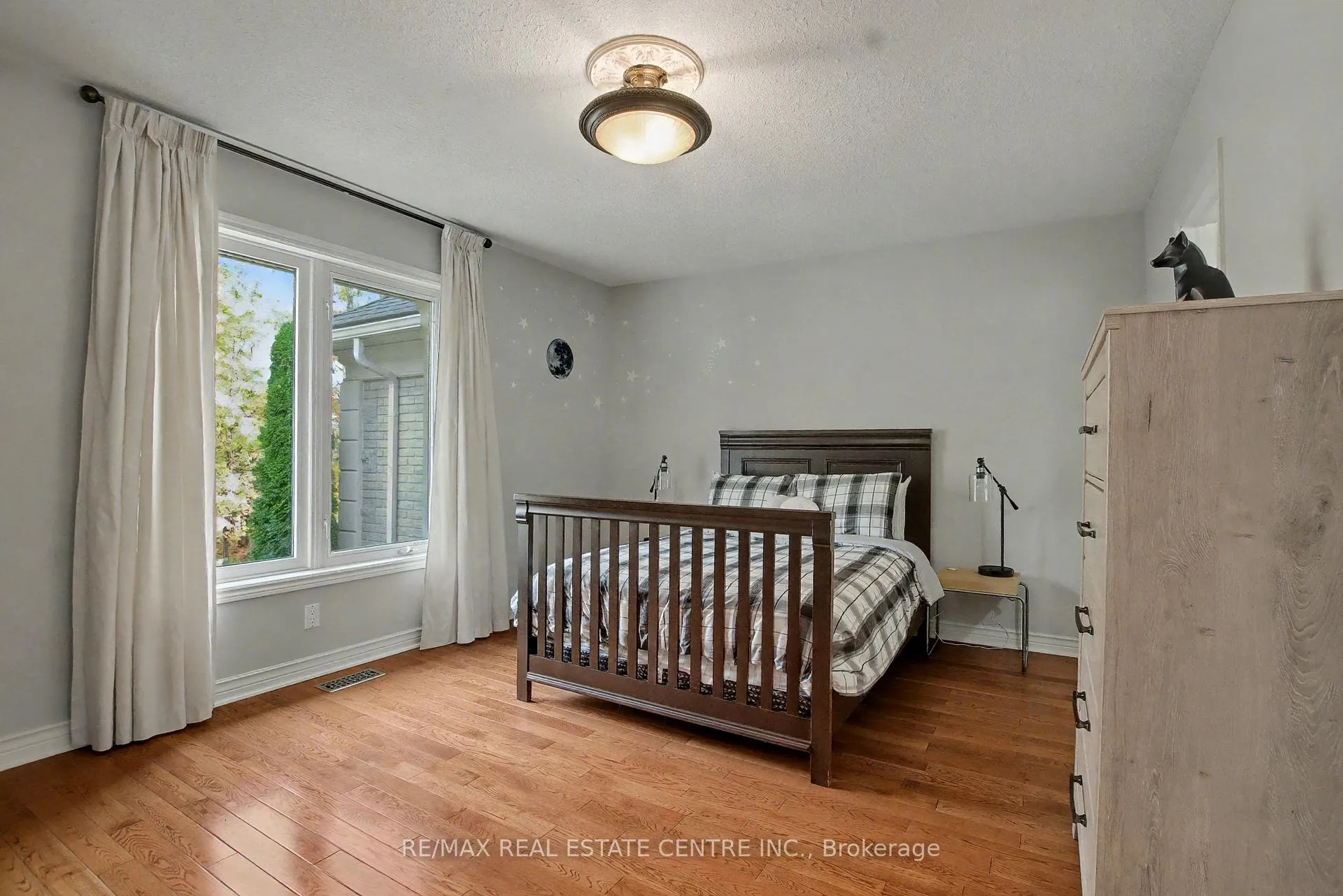 Photo 21 of 4220 Ennisclare Drive, Milton, Rural Nassagaweya — HOMEH