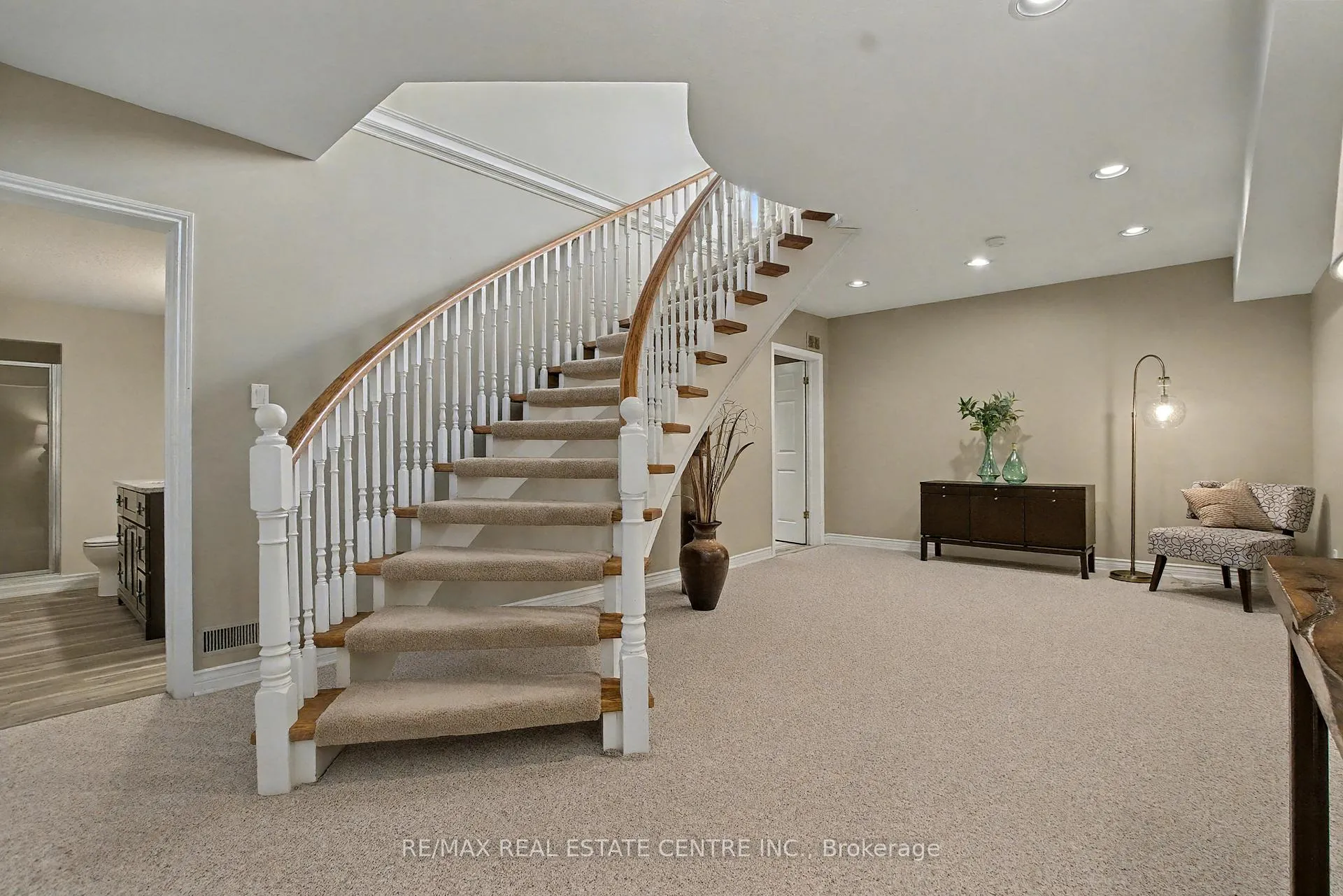 Photo 28 of 4220 Ennisclare Drive, Milton, Rural Nassagaweya — HOMEH