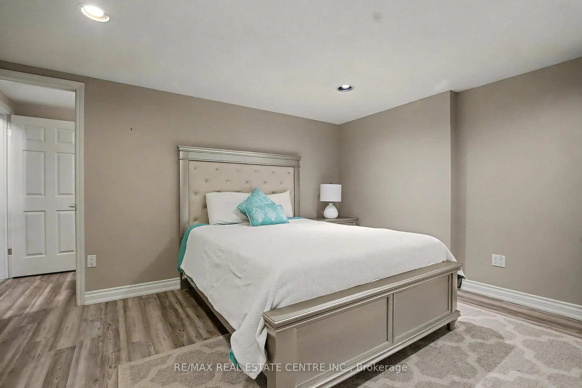 Photo 30 of 4220 Ennisclare Drive, Milton, Rural Nassagaweya — HOMEH