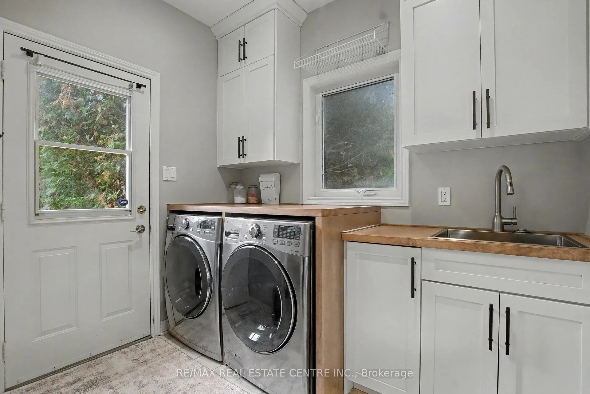 Photo 35 of 4220 Ennisclare Drive, Milton, Rural Nassagaweya — HOMEH