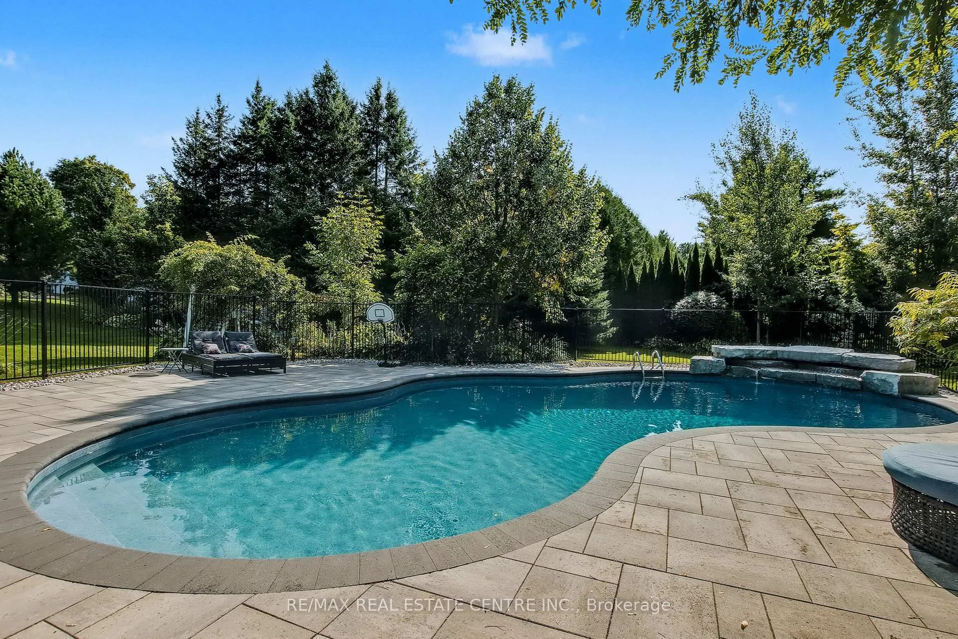 Photo 38 of 4220 Ennisclare Drive, Milton, Rural Nassagaweya — HOMEH