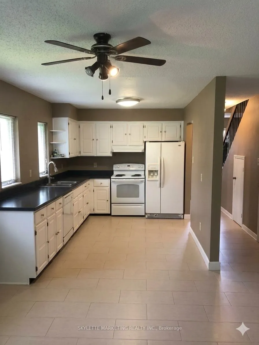Photo 3 of Unit 24, 2 Paradise Boulevard, Ramara, Brechin — HOMEH