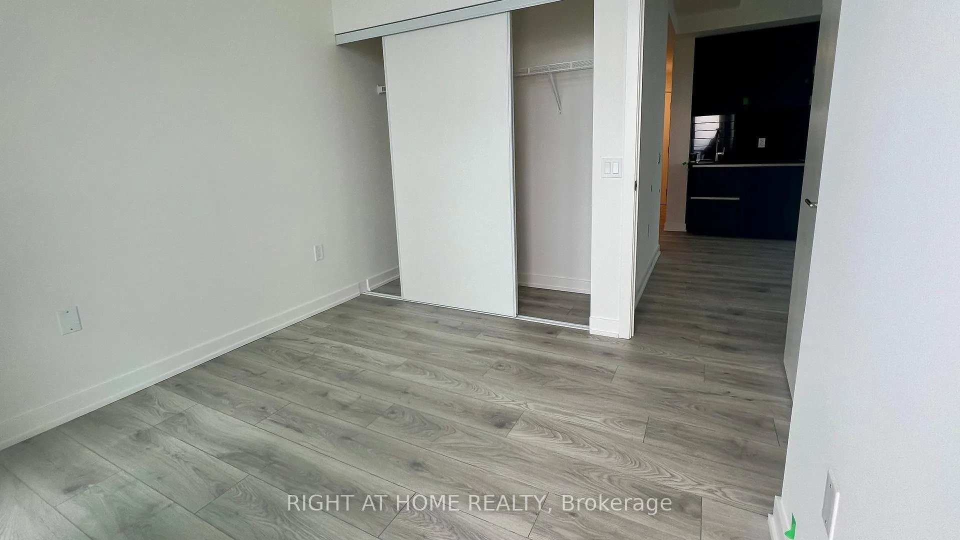 Photo 8 of Unit LPH09, 110 Broadway Avenue, Toronto, Mount Pleasant West — HOMEH