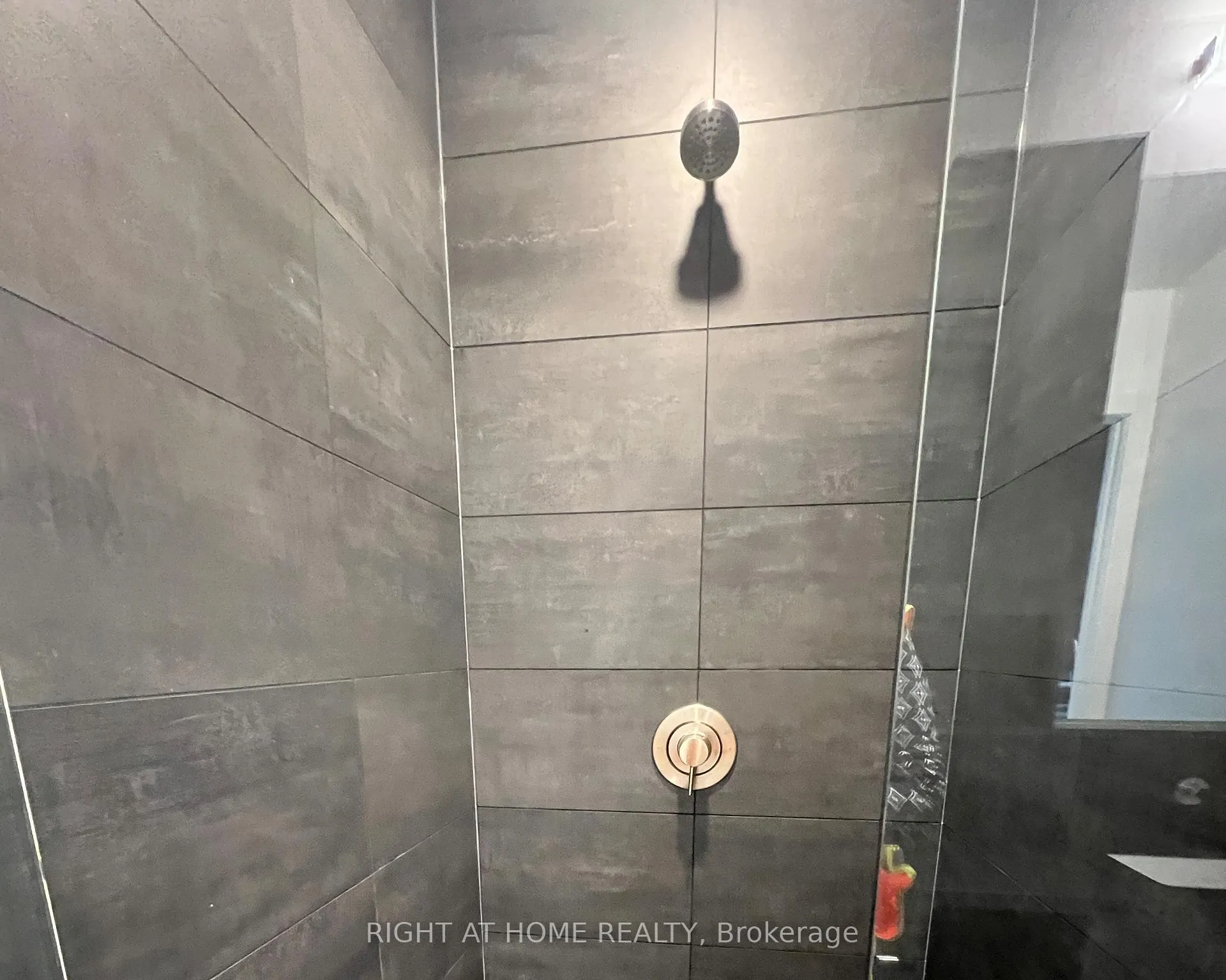 Photo 11 of Unit LPH09, 110 Broadway Avenue, Toronto, Mount Pleasant West — HOMEH