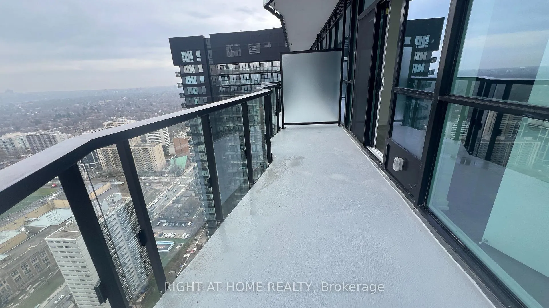 Photo 14 of Unit LPH09, 110 Broadway Avenue, Toronto, Mount Pleasant West — HOMEH