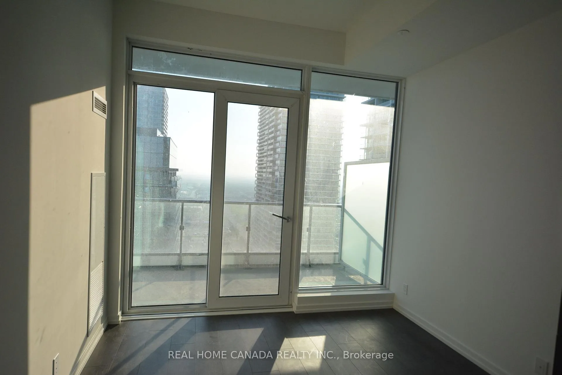 Photo 4 of Unit 4003, 7890 Jane Street, Vaughan, Vaughan Corporate Centre — HOMEH