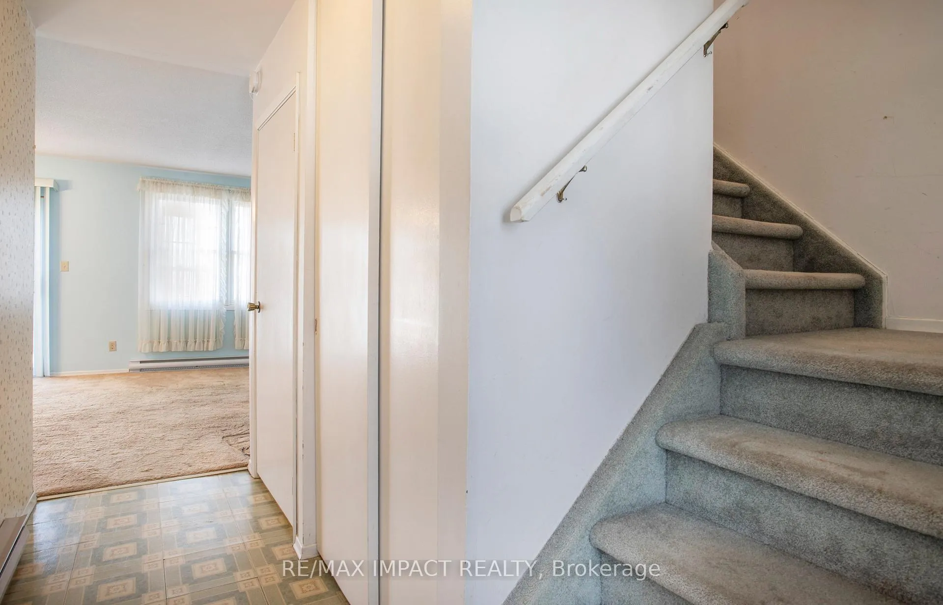 Photo 13 of Unit 37, 19 Macpherson Avenue, Kingston, Central City West — HOMEH