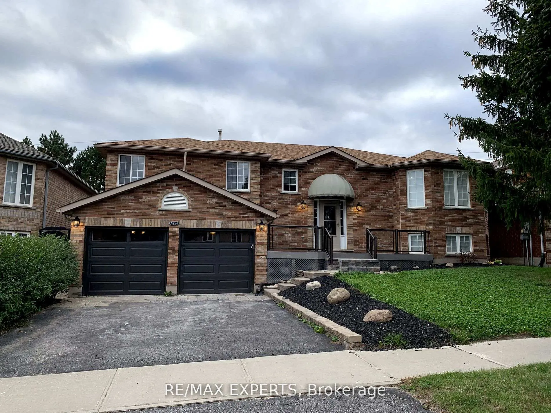 Photo 1 of Unit Upper, 73 Logan Court, Barrie, Holly — HOMEH