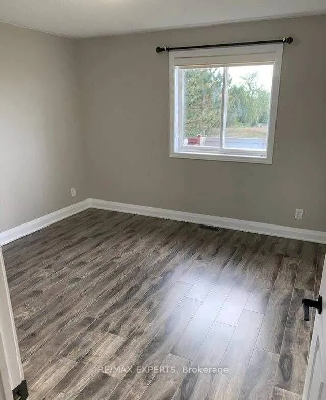 Photo 11 of Unit Upper, 73 Logan Court, Barrie, Holly — HOMEH