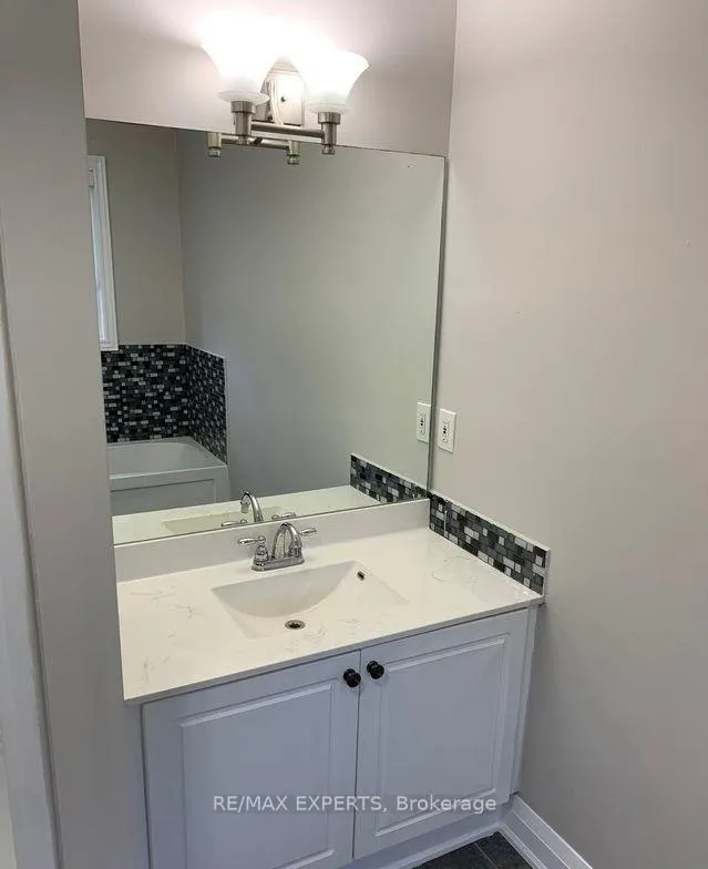 Photo 13 of Unit Upper, 73 Logan Court, Barrie, Holly — HOMEH
