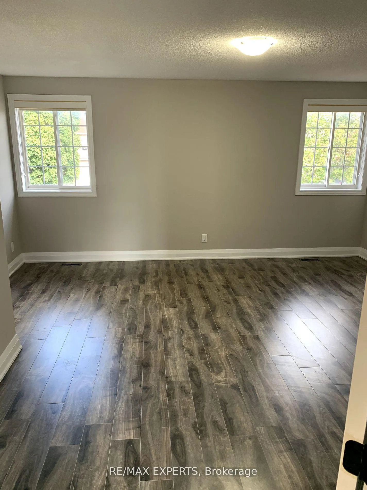 Photo 17 of Unit Upper, 73 Logan Court, Barrie, Holly — HOMEH