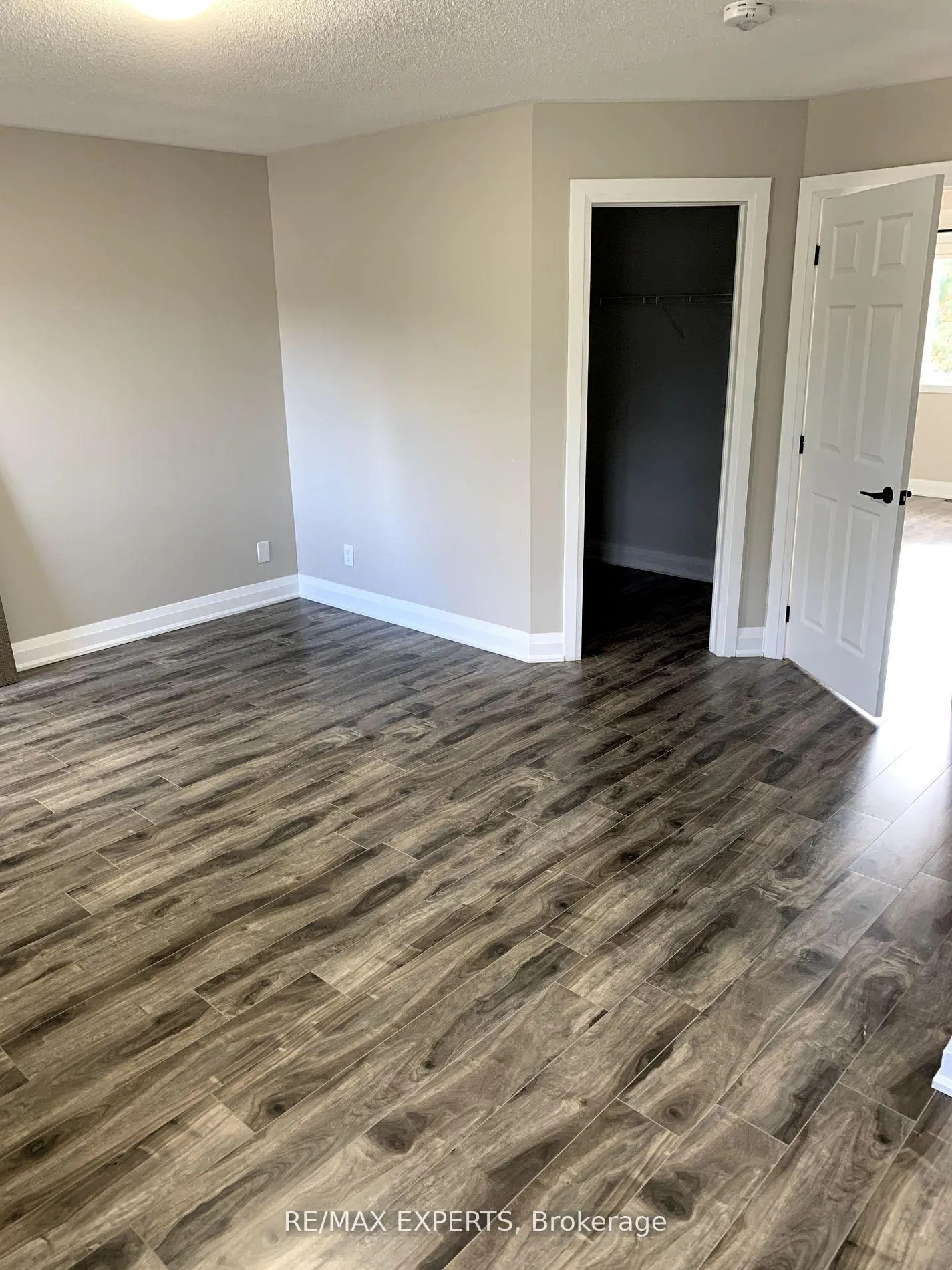 Photo 18 of Unit Upper, 73 Logan Court, Barrie, Holly — HOMEH