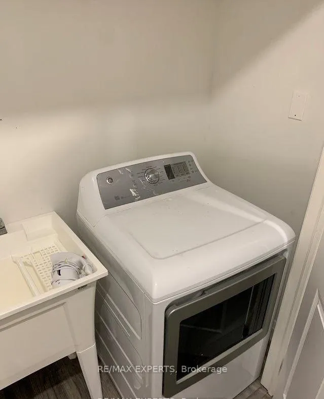 Photo 20 of Unit Upper, 73 Logan Court, Barrie, Holly — HOMEH