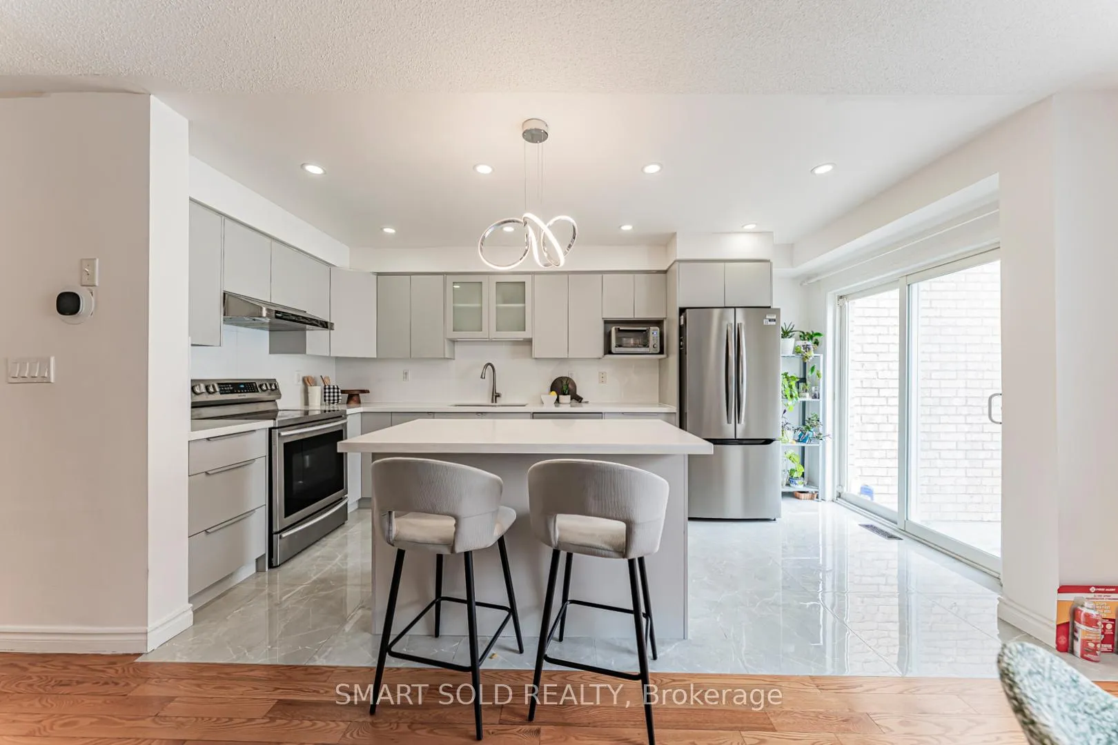 Photo 9 of 34 Atlantis Drive, Whitby, Blue Grass Meadows — HOMEH