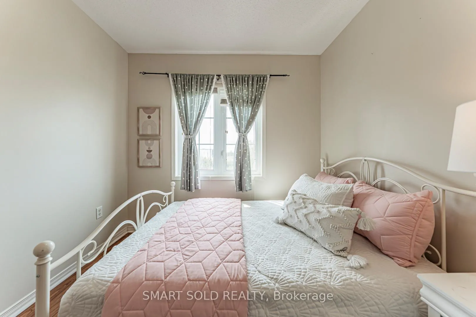 Photo 19 of 34 Atlantis Drive, Whitby, Blue Grass Meadows — HOMEH